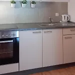 펜션 I *