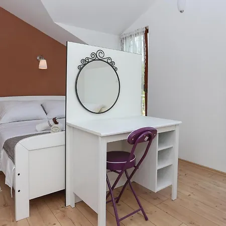 Pet Friendly In With Wifi Сasa de vacaciones Grab