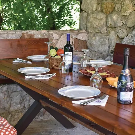Pet Friendly In With Wifi Сasa de vacaciones Grab